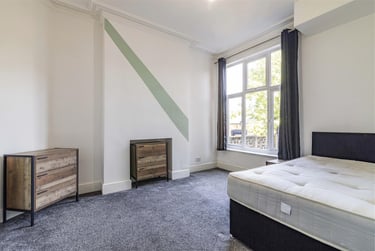 6 bed house, Nottingham Road, New Basford, Nottingham, NG77AE - Image 2